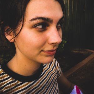 Meet your Posher, Casey